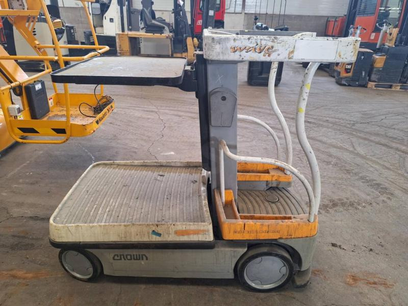 Crown WAVE50-84 - Plataforma de mastro vertical: foto 5 Crown WAVE50-84 - Plataforma de mastro vertical: foto 5