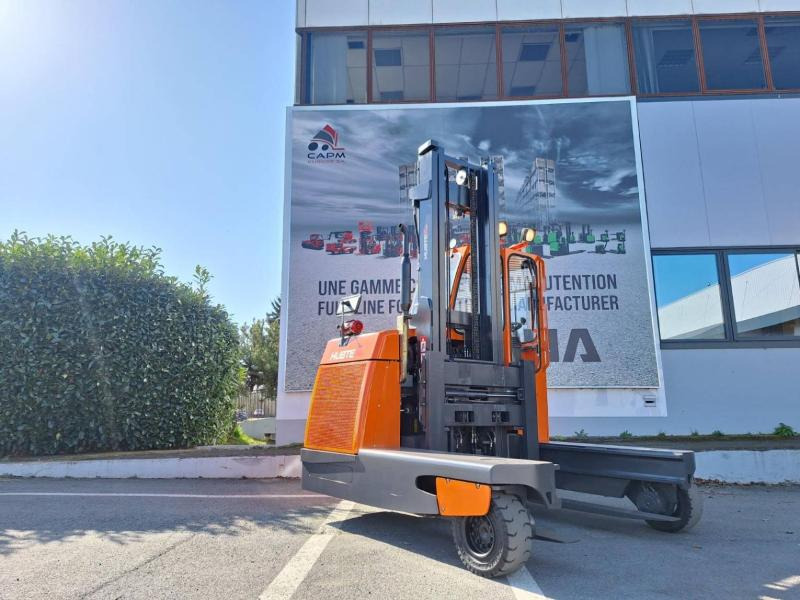 Hubtex DQ45D - Empilhador de 4 vias: foto 3 Hubtex DQ45D - Empilhador de 4 vias: foto 3