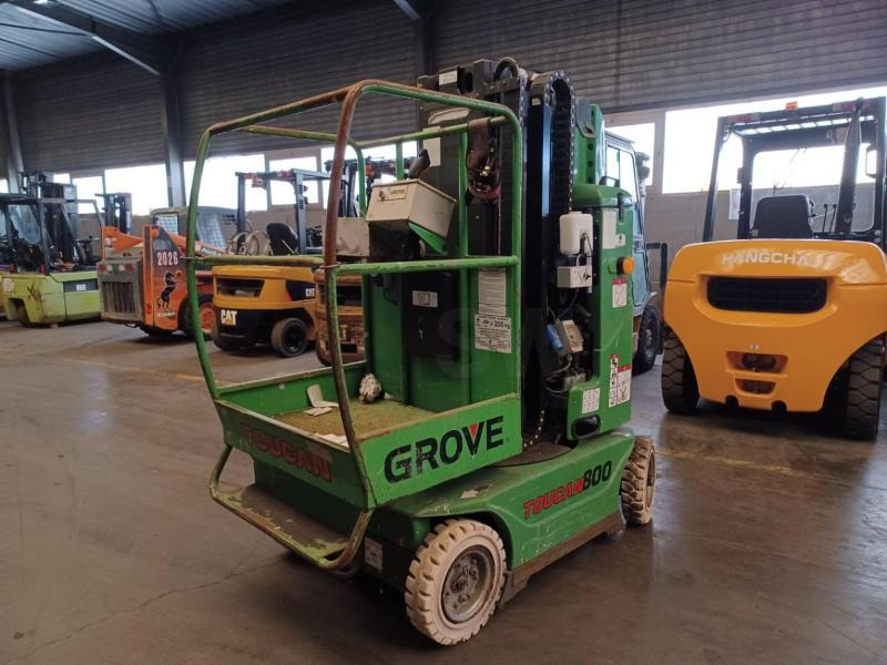 JLG JLG TOUCAN 800 - Plataforma de mastro vertical: foto 1 JLG JLG TOUCAN 800 - Plataforma de mastro vertical: foto 1