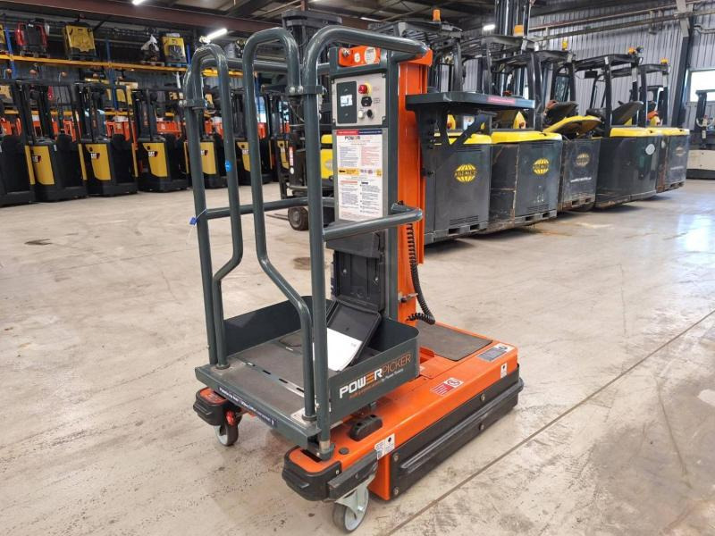 JLG POWER PICKER - Plataforma de mastro vertical: foto 2 JLG POWER PICKER - Plataforma de mastro vertical: foto 2