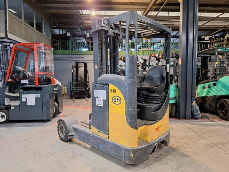 Om XRS20AC - Empilhador retráctil: foto 1 Om XRS20AC - Empilhador retráctil: foto 1