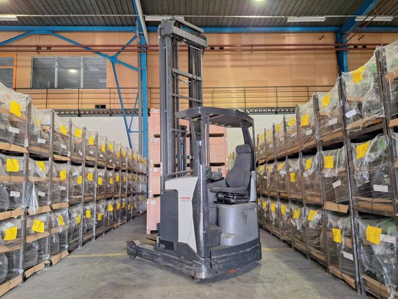 UniCarriers UHD-200-DTFVXF-955 - Empilhador retráctil: foto 4 UniCarriers UHD-200-DTFVXF-955 - Empilhador retráctil: foto 4