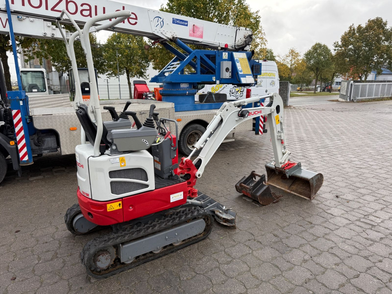Takeuchi TB 210 R, Bj. 23, 370 BH, SW MS01, TL, GL - Mini escavadeira: foto 4 Takeuchi TB 210 R, Bj. 23, 370 BH, SW MS01, TL, GL - Mini escavadeira: foto 4