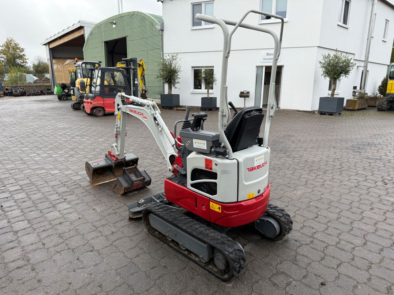 Takeuchi TB 210 R, Bj. 23, 370 BH, SW MS01, TL, GL - Mini escavadeira: foto 2 Takeuchi TB 210 R, Bj. 23, 370 BH, SW MS01, TL, GL - Mini escavadeira: foto 2