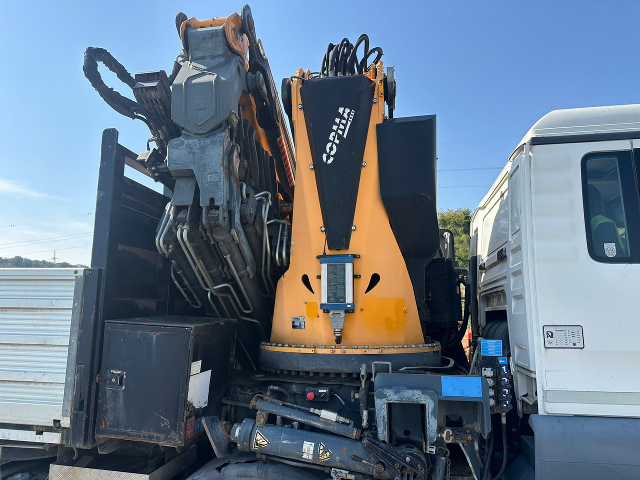 MAN TGS 41.440 Hiab Palfinger Fassi Copma 870 - Camião grua: foto 3 MAN TGS 41.440 Hiab Palfinger Fassi Copma 870 - Camião grua: foto 3