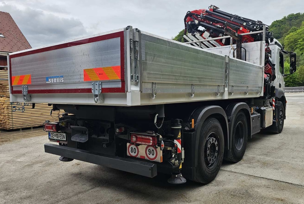 MERCEDES-BENZ Hiab Palfinger Fassi F545-6 JIB-6 - Camião basculante: foto 2 MERCEDES-BENZ Hiab Palfinger Fassi F545-6 JIB-6 - Camião basculante: foto 2
