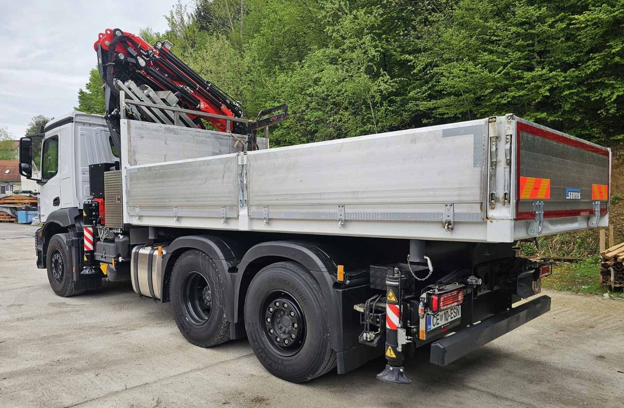 MERCEDES-BENZ Hiab Palfinger Fassi F545-6 JIB-6 - Camião basculante: foto 4 MERCEDES-BENZ Hiab Palfinger Fassi F545-6 JIB-6 - Camião basculante: foto 4