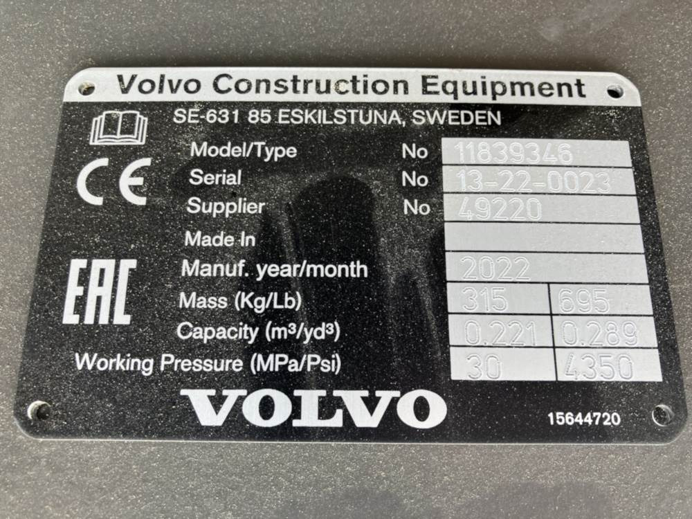 Volvo Böschungslöffel schwenkbar - Festanbau - Retroescavadeira: foto 4 Volvo Böschungslöffel schwenkbar - Festanbau - Retroescavadeira: foto 4