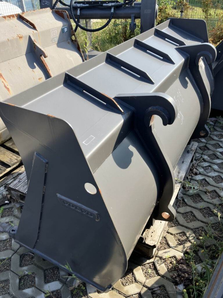 Volvo Schaufel mit Zähnen TPV - Balde: foto 3 Volvo Schaufel mit Zähnen TPV - Balde: foto 3