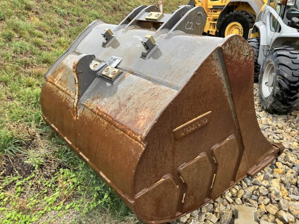 Volvo Tieflöffel mit Zähnen S3 - Retroescavadeira: foto 2 Volvo Tieflöffel mit Zähnen S3 - Retroescavadeira: foto 2
