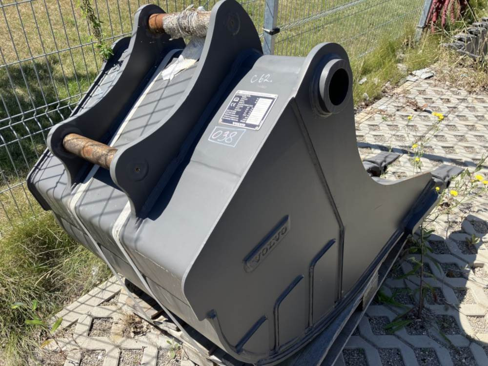 Volvo Tieflöffel mit Zähnen S6 - Retroescavadeira: foto 2 Volvo Tieflöffel mit Zähnen S6 - Retroescavadeira: foto 2
