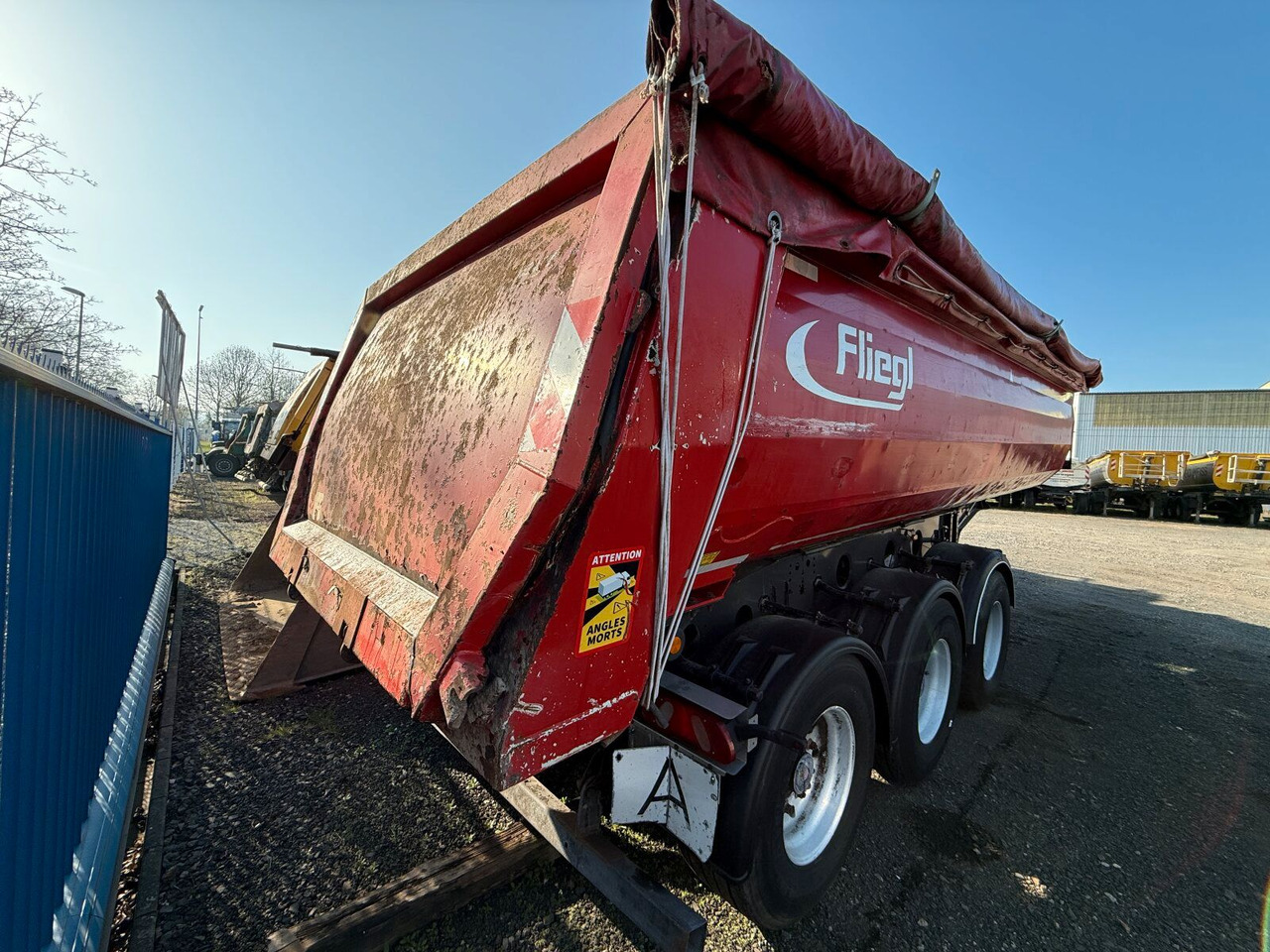 Fliegl DHKA 390 Kippauflieger 3 Achse - Semi-reboque basculante: foto 3 Fliegl DHKA 390 Kippauflieger 3 Achse - Semi-reboque basculante: foto 3