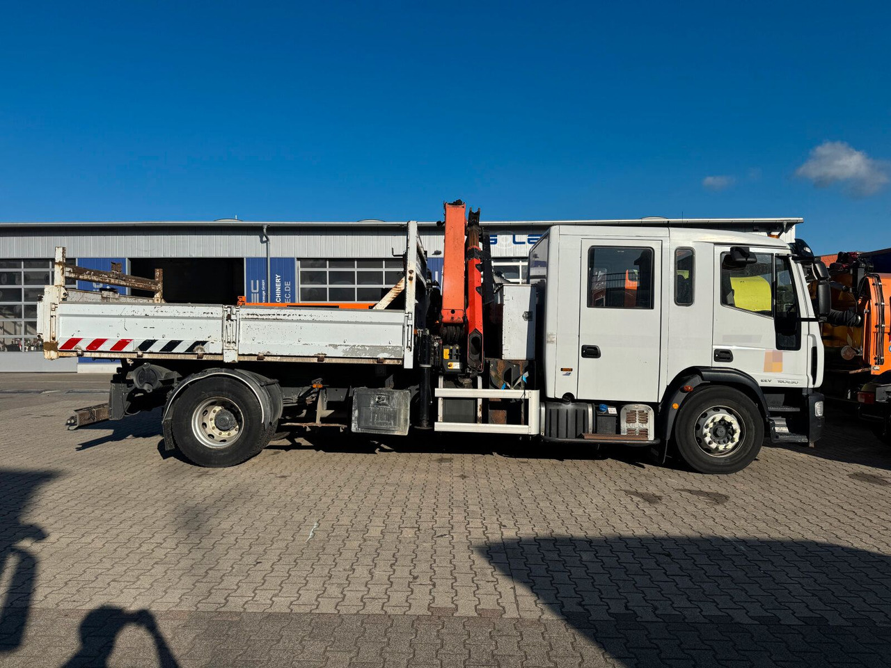 Iveco ML180E 4x2 DOKA Euro 5 Kipper Kran PK16001K-B - Camião grua: foto 2 Iveco ML180E 4x2 DOKA Euro 5 Kipper Kran PK16001K-B - Camião grua: foto 2