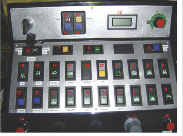 MAN TGA 26.430 6x2-2 LL - Varredora urbana: foto 4 MAN TGA 26.430 6x2-2 LL - Varredora urbana: foto 4