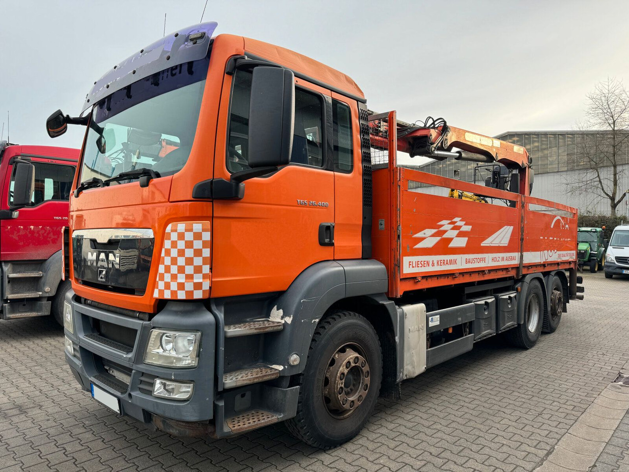 MAN TGS 26.400 6x2 Pritsche Kran Palfinger PK 18001L - Camião de caixa aberta/ Plataforma, Camião grua: foto 2 MAN TGS 26.400 6x2 Pritsche Kran Palfinger PK 18001L - Camião de caixa aberta/ Plataforma, Camião grua: foto 2