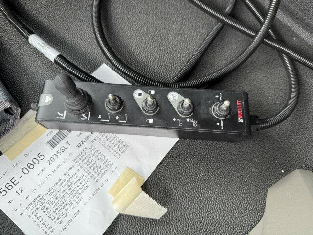 MAN TGS 26.400 6x6 Abrollkipper HIAB Optima 20S - Camião polibenne: foto 4 MAN TGS 26.400 6x6 Abrollkipper HIAB Optima 20S - Camião polibenne: foto 4