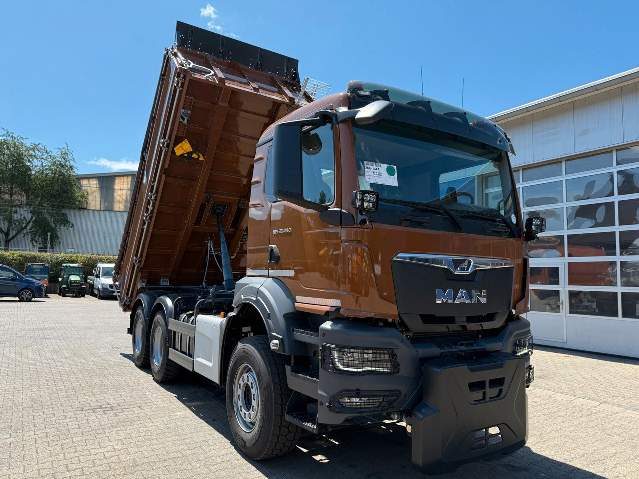 MAN TGS 33.440 6x4 Kipper MEILLER Bordmatik Frontpl. - Camião basculante: foto 2 MAN TGS 33.440 6x4 Kipper MEILLER Bordmatik Frontpl. - Camião basculante: foto 2