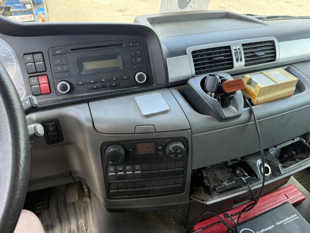 MAN TGS 35.360 8X4 BB Dachdecker Kran bis 52 m - Camião grua: foto 3 MAN TGS 35.360 8X4 BB Dachdecker Kran bis 52 m - Camião grua: foto 3