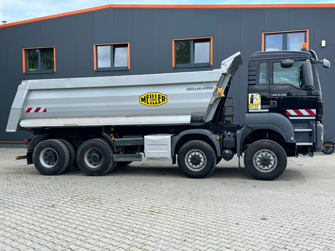 MAN TGS 35.460 8x6 BB Muldenkipper Meiller - Camião basculante: foto 4 MAN TGS 35.460 8x6 BB Muldenkipper Meiller - Camião basculante: foto 4