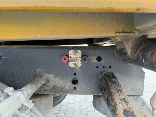 Meiller Anhänger TANDEM Dreiseitenkipper Liftachse - Reboque basculante: foto 2 Meiller Anhänger TANDEM Dreiseitenkipper Liftachse - Reboque basculante: foto 2