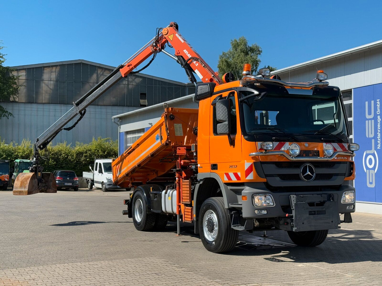 Mercedes-Benz ACTROS 2044 4x4 Kipper Kran ATLAS 65.2 A2L - Camião basculante, Camião grua: foto 2 Mercedes-Benz ACTROS 2044 4x4 Kipper Kran ATLAS 65.2 A2L - Camião basculante, Camião grua: foto 2