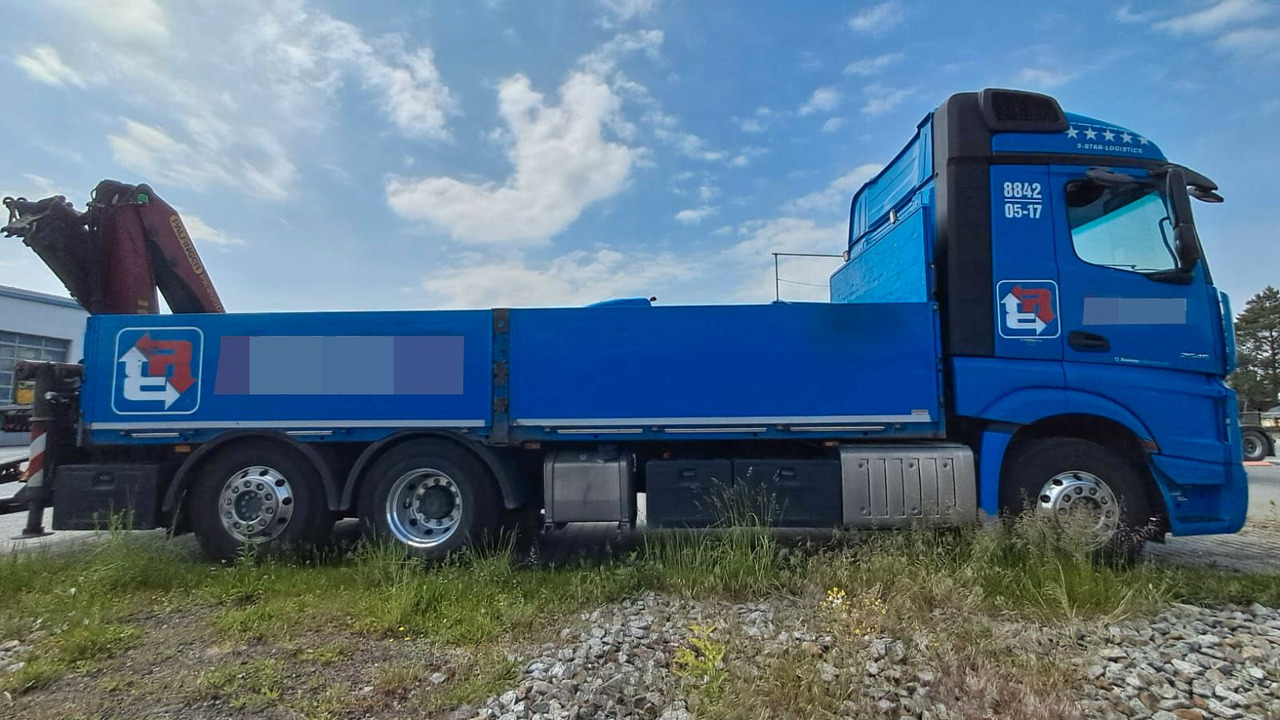 Mercedes-Benz ACTROS 2545 6x2 Pritsche Kran Palfinger PK20001K - Camião grua: foto 1 Mercedes-Benz ACTROS 2545 6x2 Pritsche Kran Palfinger PK20001K - Camião grua: foto 1