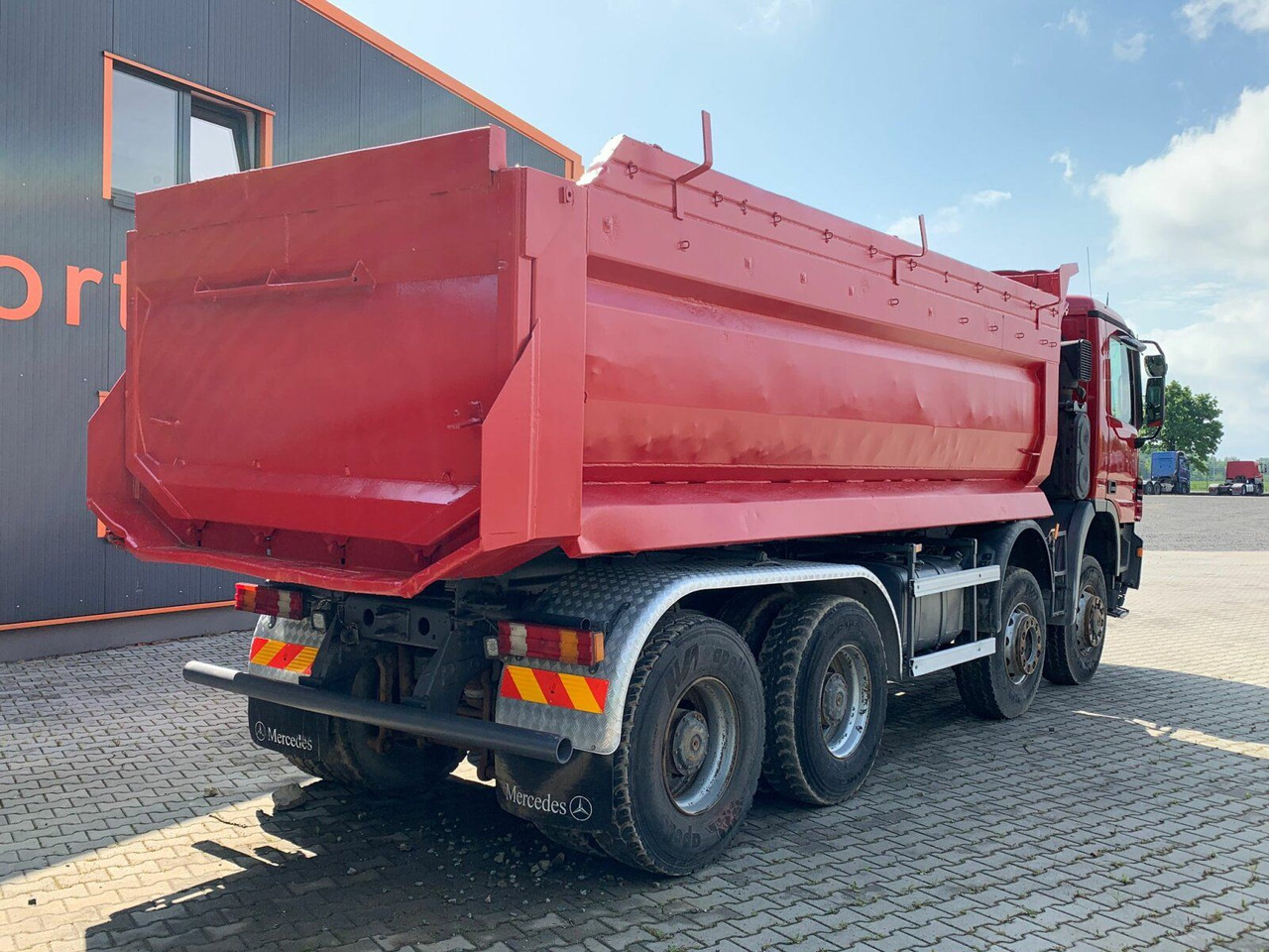 Mercedes-Benz ACTROS 4141 EURO4 8x8 Muldenkipper - Camião basculante: foto 5 Mercedes-Benz ACTROS 4141 EURO4 8x8 Muldenkipper - Camião basculante: foto 5