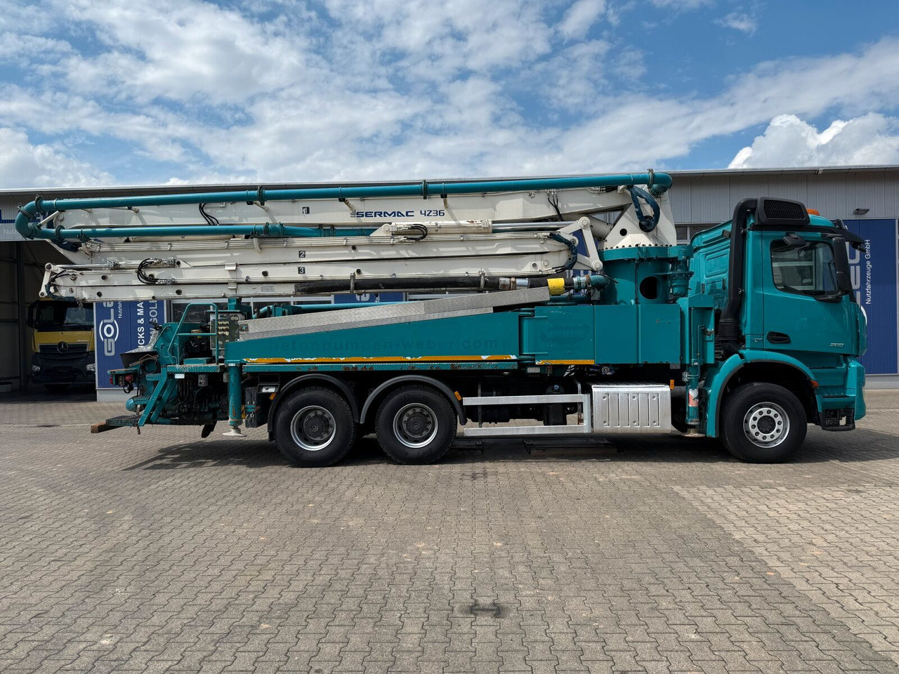 Mercedes-Benz AROCS 2636 6x4 Euro 6 Betonpumpe SERMAC 4Z36 - Autobomba de betão: foto 3 Mercedes-Benz AROCS 2636 6x4 Euro 6 Betonpumpe SERMAC 4Z36 - Autobomba de betão: foto 3