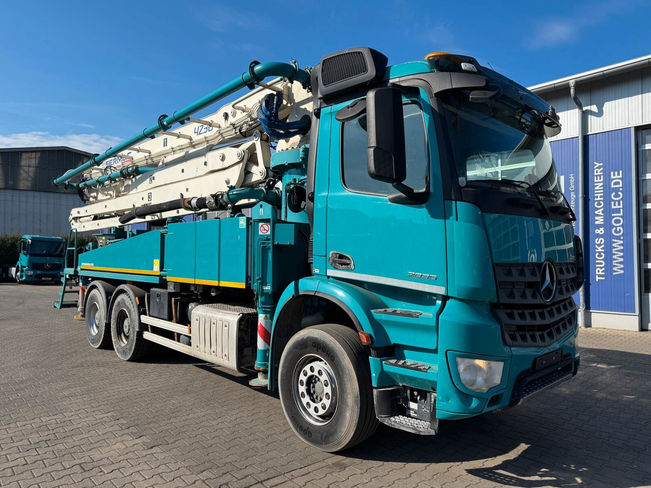 Mercedes-Benz AROCS 2836 6x4 Euro 6 Betonpumpe SERMAC 4Z38 - Autobomba de betão: foto 1 Mercedes-Benz AROCS 2836 6x4 Euro 6 Betonpumpe SERMAC 4Z38 - Autobomba de betão: foto 1