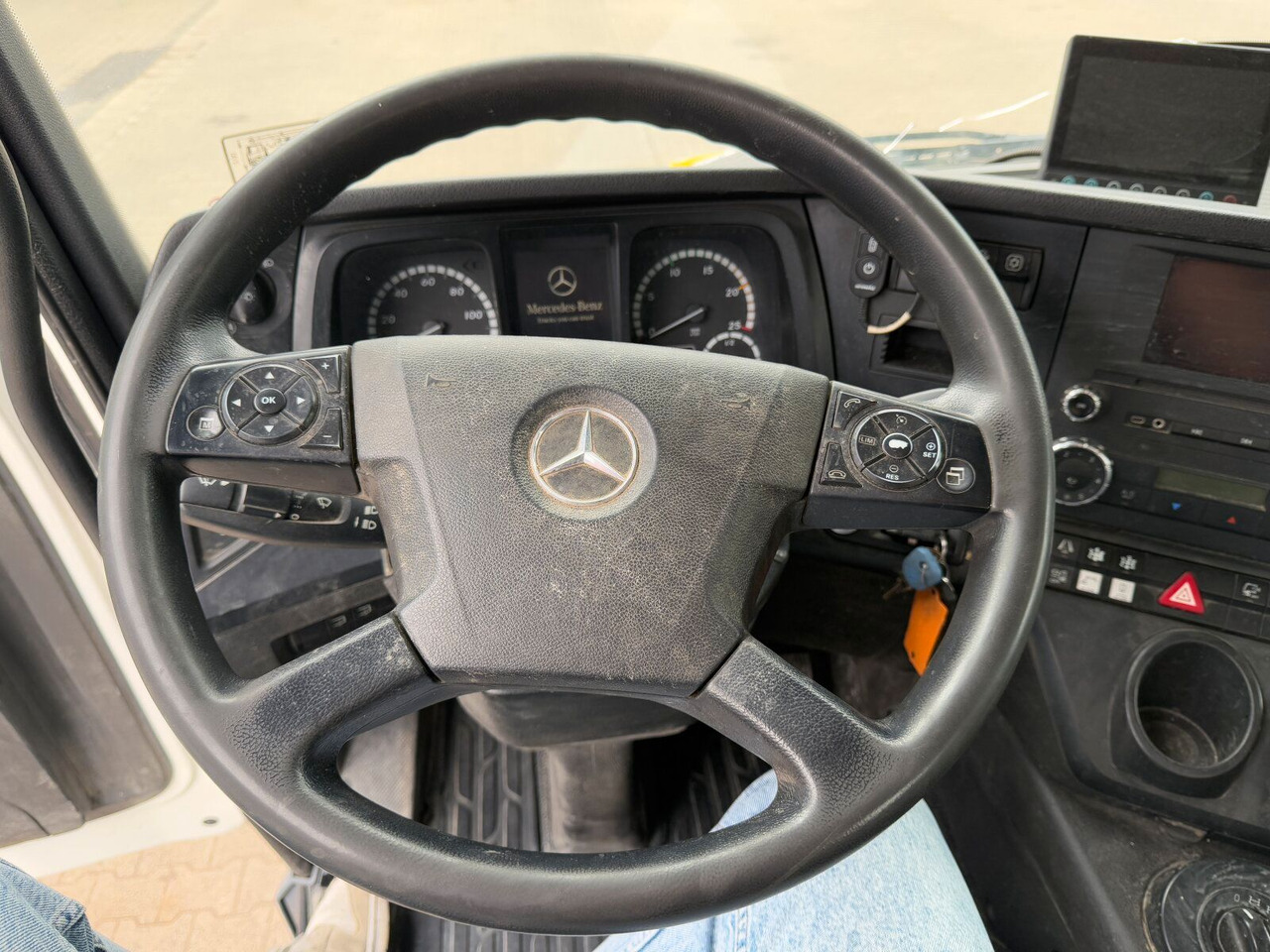 Leasing de  Mercedes-Benz AROCS 2840 6x4 Betonp. Putzmeister BSF36-4.16HLS Mercedes-Benz AROCS 2840 6x4 Betonp. Putzmeister BSF36-4.16HLS: foto 16