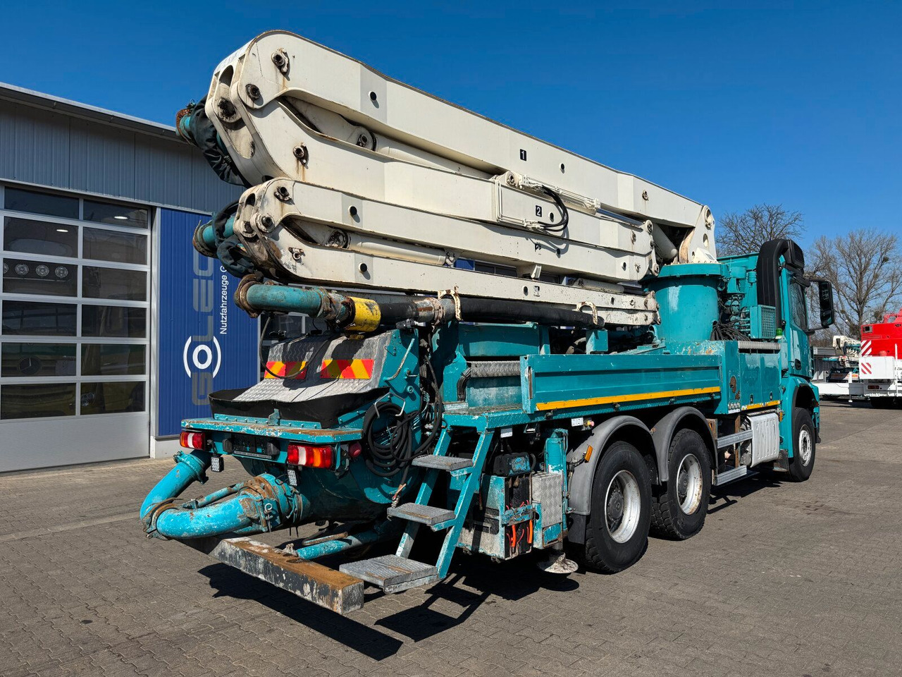 Mercedes-Benz AROCS 2844 6x4 Euro 6 Betonpumpe SERMAC 5Z33 - Autobomba de betão: foto 4 Mercedes-Benz AROCS 2844 6x4 Euro 6 Betonpumpe SERMAC 5Z33 - Autobomba de betão: foto 4
