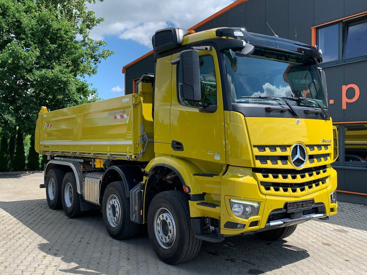 Mercedes-Benz AROCS 3248 8x4 Euro 6 Meiller Kipper Bordmatik - Camião basculante: foto 3 Mercedes-Benz AROCS 3248 8x4 Euro 6 Meiller Kipper Bordmatik - Camião basculante: foto 3