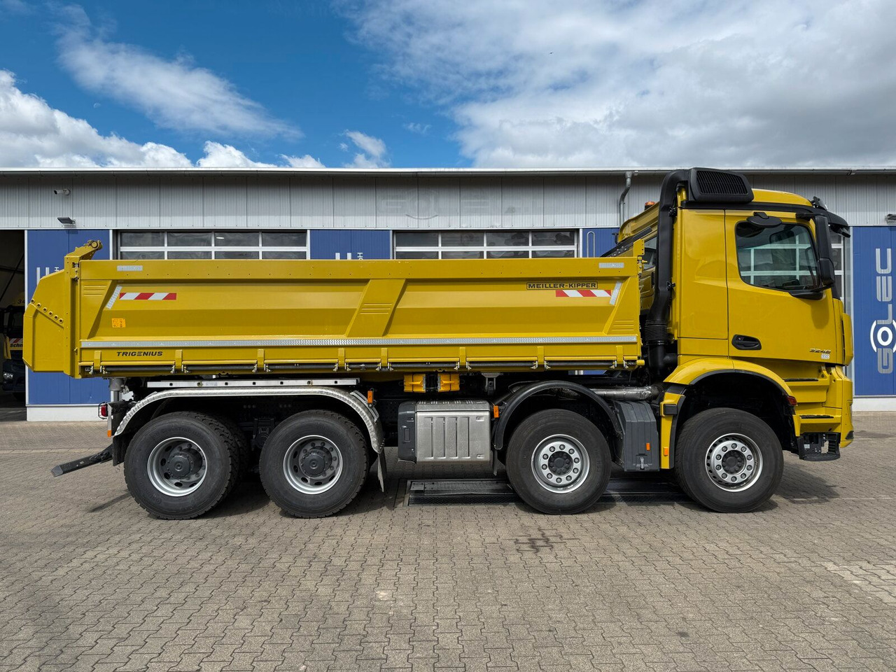 Mercedes-Benz AROCS 3248 8x4 Euro 6 Meiller Kipper Bordmatik - Camião basculante: foto 2 Mercedes-Benz AROCS 3248 8x4 Euro 6 Meiller Kipper Bordmatik - Camião basculante: foto 2