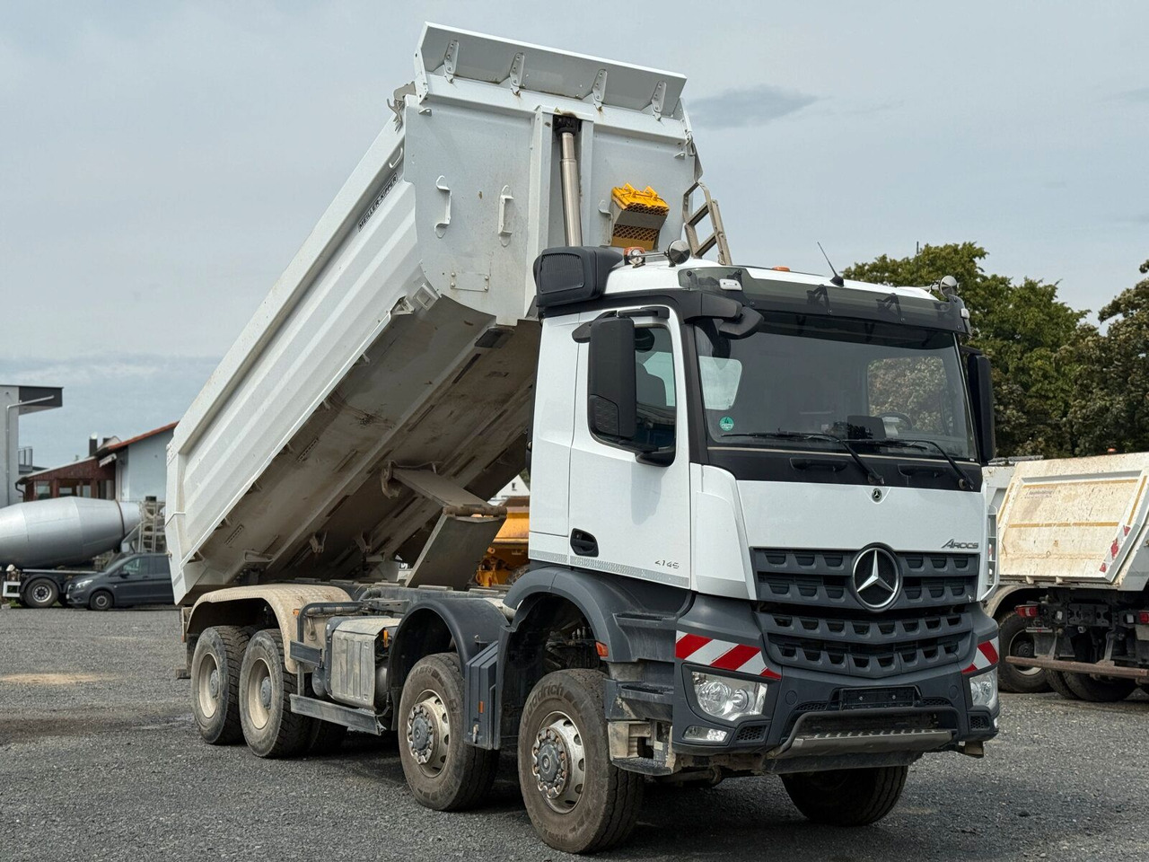Mercedes-Benz AROCS 4145 8x8 Meiller Muldenkipper - Camião basculante: foto 2 Mercedes-Benz AROCS 4145 8x8 Meiller Muldenkipper - Camião basculante: foto 2