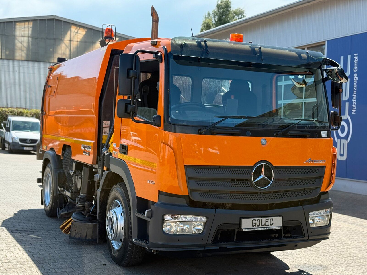 Mercedes-Benz ATEGO 1323 4x2 Kehrmaschine FAUN Viajet 6R/H - Varredora urbana: foto 1 Mercedes-Benz ATEGO 1323 4x2 Kehrmaschine FAUN Viajet 6R/H - Varredora urbana: foto 1