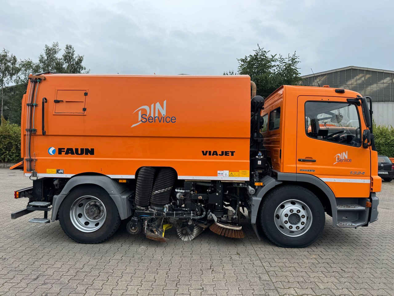 Mercedes-Benz ATEGO 1324 4x2 Kehrmaschine FAUN Viajet 6R/H - Varredora urbana: foto 4 Mercedes-Benz ATEGO 1324 4x2 Kehrmaschine FAUN Viajet 6R/H - Varredora urbana: foto 4