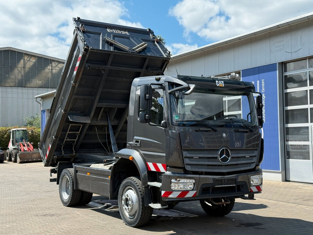 Mercedes-Benz ATEGO 1530 4x4 Euro 6 Meiller Kipper - Camião basculante: foto 2 Mercedes-Benz ATEGO 1530 4x4 Euro 6 Meiller Kipper - Camião basculante: foto 2