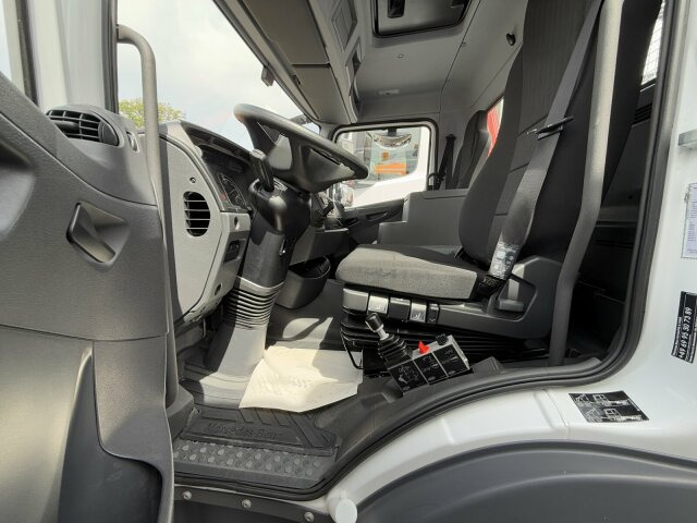 Mercedes-Benz ATEGO 818 4x2 Euro 6 Kipper Kran FASSI F65B.0.22 - Carrinha basculante: foto 5 Mercedes-Benz ATEGO 818 4x2 Euro 6 Kipper Kran FASSI F65B.0.22 - Carrinha basculante: foto 5