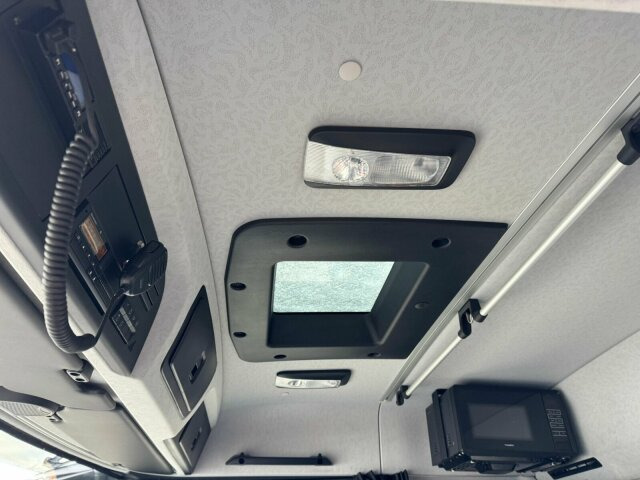 Mercedes-Benz Arocs 3253 8x4 Abrollkipper Kran Palfinger 37002 - Camião polibenne, Camião grua: foto 5 Mercedes-Benz Arocs 3253 8x4 Abrollkipper Kran Palfinger 37002 - Camião polibenne, Camião grua: foto 5