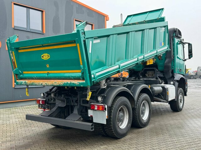 Mercedes-Benz Arocs 3351 6x6 Kipper Bordmatic Meiller - Camião basculante: foto 3 Mercedes-Benz Arocs 3351 6x6 Kipper Bordmatic Meiller - Camião basculante: foto 3