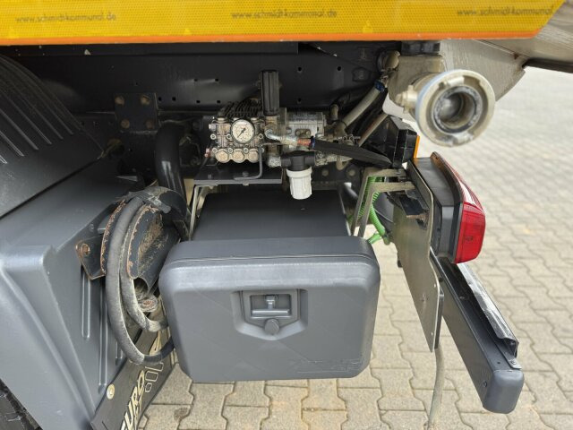Mercedes-Benz Atego 1324 4x2 Kehrmaschine Schmidt SKF S7B 7 m³ - Varredora urbana: foto 4 Mercedes-Benz Atego 1324 4x2 Kehrmaschine Schmidt SKF S7B 7 m³ - Varredora urbana: foto 4