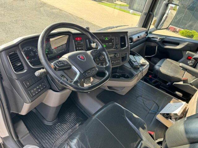 Scania R540 8x2/4 Pritsche mit Kran FASSI F365 - Camião grua, Camião de caixa aberta/ Plataforma: foto 2 Scania R540 8x2/4 Pritsche mit Kran FASSI F365 - Camião grua, Camião de caixa aberta/ Plataforma: foto 2