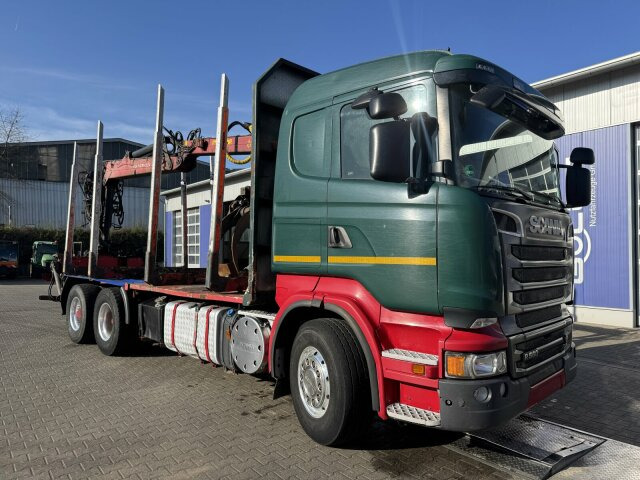 Scania R560 6x4 Holztransport Kran LOGLIFT HIAB 140S79R - Camião de transporte de madeira, Camião grua: foto 1 Scania R560 6x4 Holztransport Kran LOGLIFT HIAB 140S79R - Camião de transporte de madeira, Camião grua: foto 1