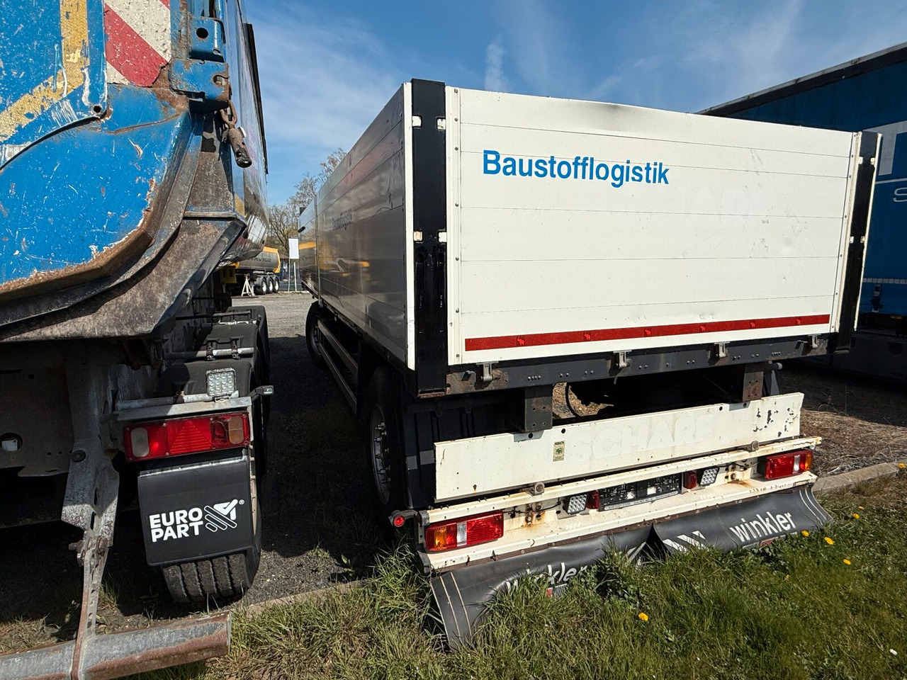 Schmitz Cargobull Gotha AFG 18 BS Baustoffanhänger 2 Achse - Reboque plataforma/ Caixa aberta: foto 5 Schmitz Cargobull Gotha AFG 18 BS Baustoffanhänger 2 Achse - Reboque plataforma/ Caixa aberta: foto 5