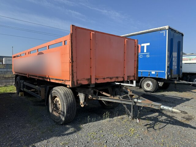Schmitz Cargobull Gotha AFG 18 Baustoffanhänger 2 Achse - Reboque plataforma/ Caixa aberta: foto 1 Schmitz Cargobull Gotha AFG 18 Baustoffanhänger 2 Achse - Reboque plataforma/ Caixa aberta: foto 1