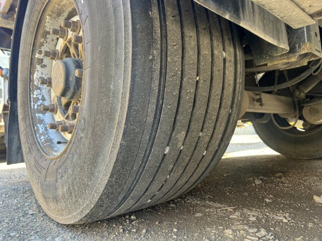 Schwarzmüller DB Plattform - Reboque plataforma/ Caixa aberta: foto 2 Schwarzmüller DB Plattform - Reboque plataforma/ Caixa aberta: foto 2