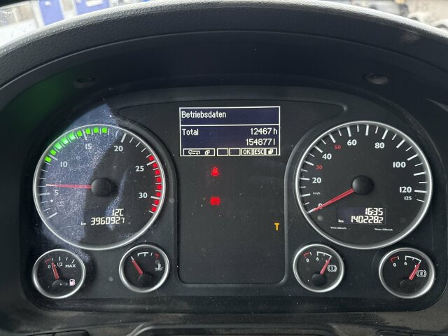 MAN TGS 26.440 Zugmaschine + Atlas Kran 5 Ausschube - Tractor: foto 3 MAN TGS 26.440 Zugmaschine + Atlas Kran 5 Ausschube - Tractor: foto 3