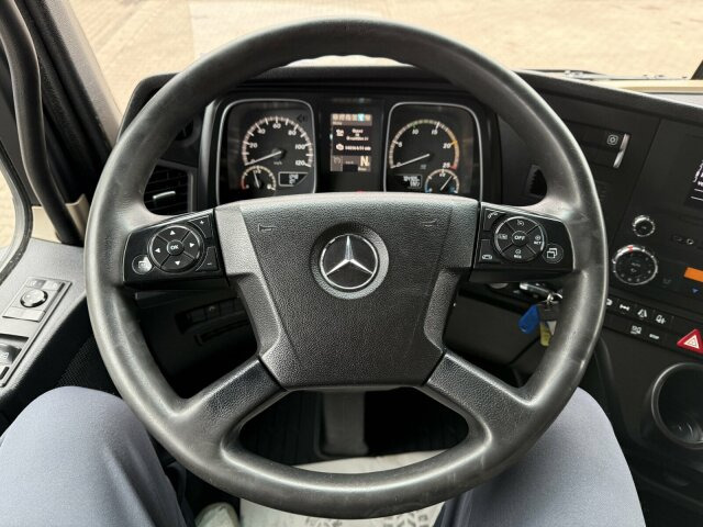 Mercedes-Benz Actros 1845 SZM 4x2 Retarder Kipphydraulik - Tractor: foto 2 Mercedes-Benz Actros 1845 SZM 4x2 Retarder Kipphydraulik - Tractor: foto 2