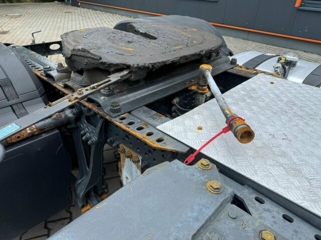 Mercedes-Benz Arocs 2142 4x4H SZM Euro 6 Kipphydraulik - Tractor: foto 5 Mercedes-Benz Arocs 2142 4x4H SZM Euro 6 Kipphydraulik - Tractor: foto 5