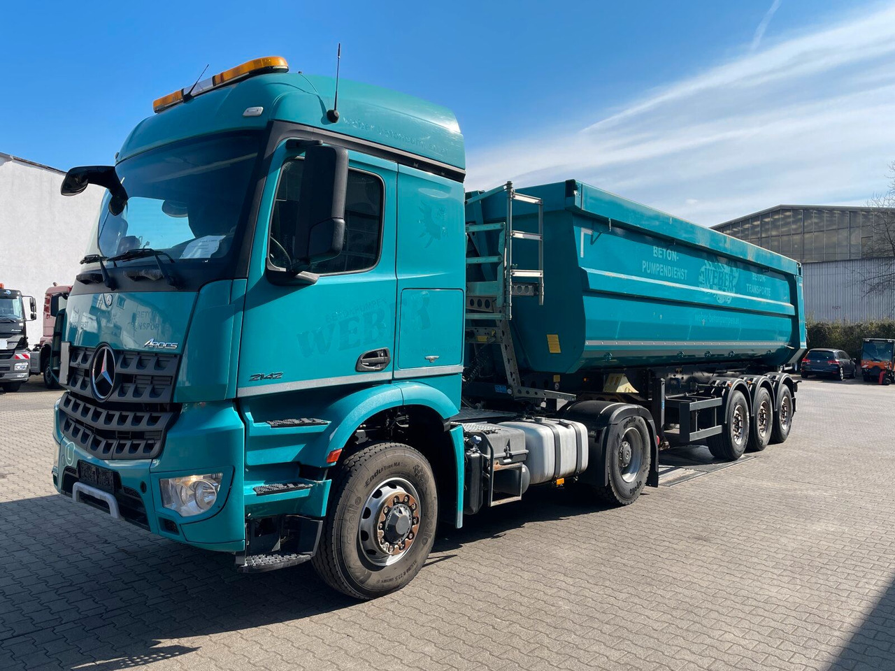 Mercedes-Benz Arocs 2142 4x4H SZM Euro 6 Kipphydraulik - Tractor: foto 3 Mercedes-Benz Arocs 2142 4x4H SZM Euro 6 Kipphydraulik - Tractor: foto 3